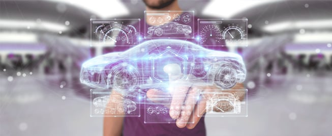 Digitales-Auto_Mann_repari_automotive196038178_WEBQ